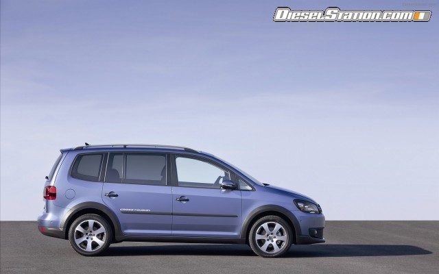 Volkswagen CrossTouran 2011 Widescreen Picture #9 Volkswagen CrossTouran 2011 Widescreen Picture #9
