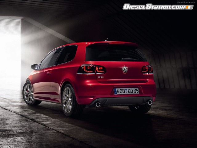 Volkswagen Golf GTI Edition 35 2011 Picture #2 Volkswagen Golf GTI Edition 35 2011 Picture #2