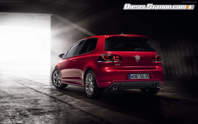 Volkswagen Golf GTI Edition 35 2011 Widescreen Picture #6 Volkswagen Golf GTI Edition 35 2011 Widescreen Picture #6