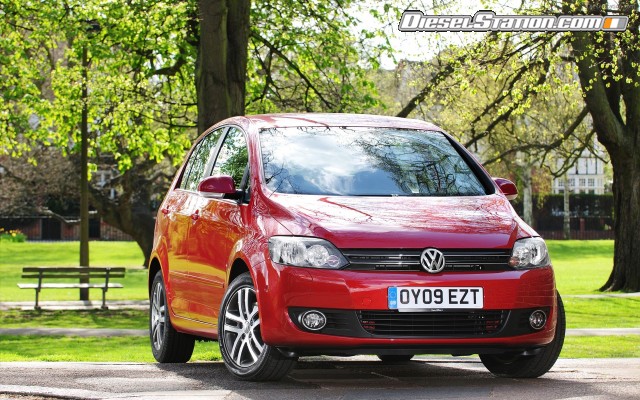 Volkswagen Golf Plus BlueMotion in UK Widescreen Picture #1 Volkswagen Golf Plus BlueMotion in UK Widescreen Picture #1