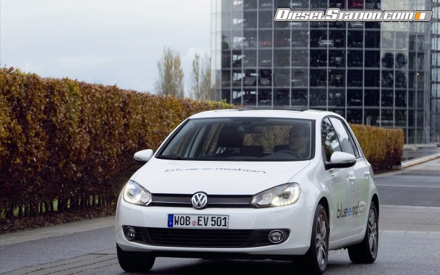 Volkswagen Golf blue e motion Concept 2010 Widescreen Picture #3 Volkswagen Golf blue e motion Concept 2010 Widescreen Picture #3
