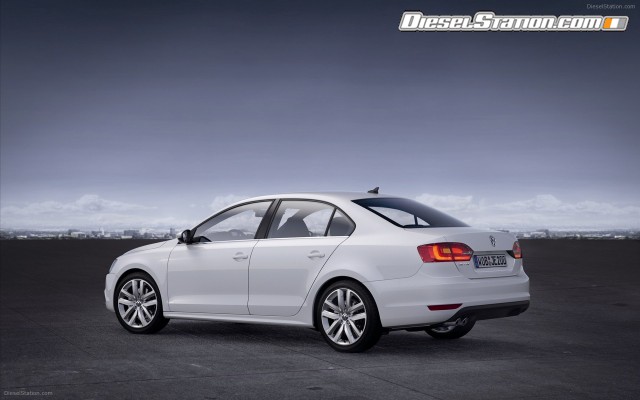 Volkswagen Jetta EU Version 2011 Widescreen Picture #10 Volkswagen Jetta EU Version 2011 Widescreen Picture #10