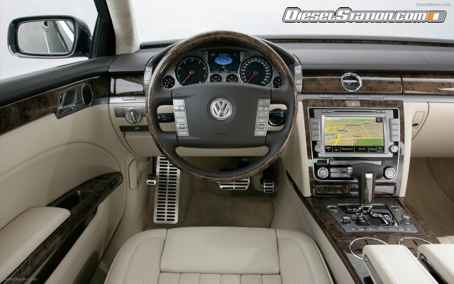 Volkswagen New Phoeton Widescreen Picture #1 Volkswagen New Phoeton Widescreen Picture #1