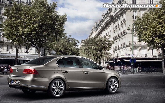 Volkswagen Passat 2011 Widescreen Picture #9 Volkswagen Passat 2011 Widescreen Picture #9