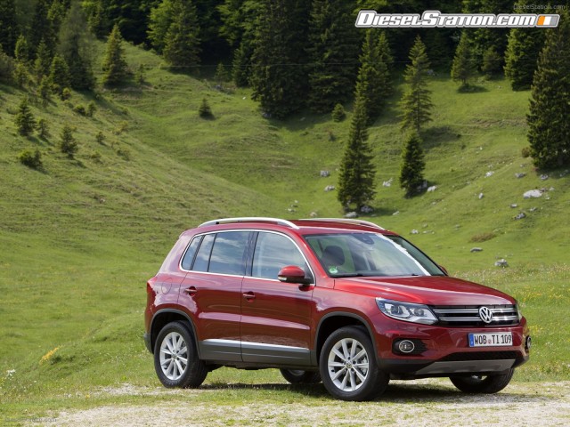 Volkswagen TOUAREG 2012 Picture #0 Volkswagen TOUAREG 2012 Picture #0