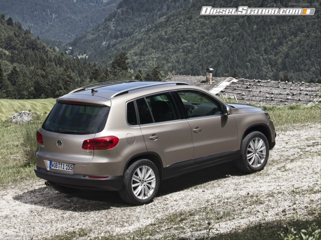 Volkswagen TOUAREG 2012 Picture #3 Volkswagen TOUAREG 2012 Picture #3