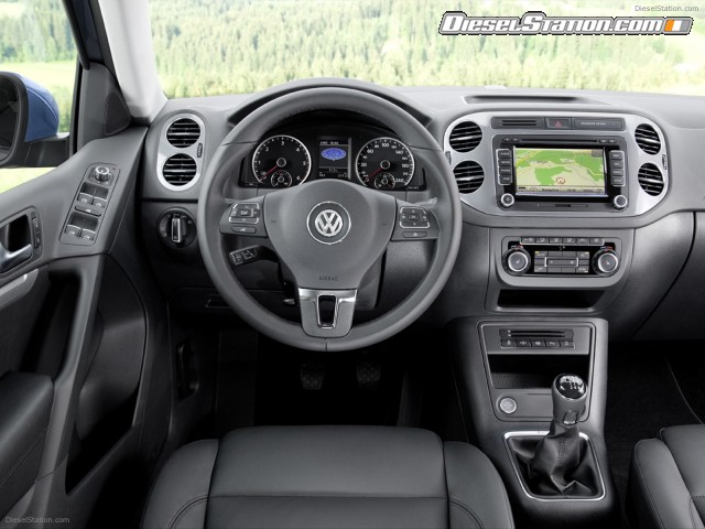 Volkswagen TOUAREG 2012 Picture #16 Volkswagen TOUAREG 2012 Picture #16