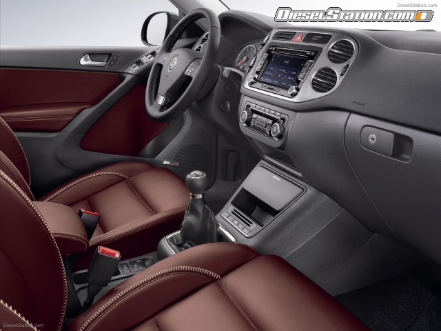 Volkswagen Tiguan Track and Avenue Picture #4 Volkswagen Tiguan Track and Avenue Picture #4