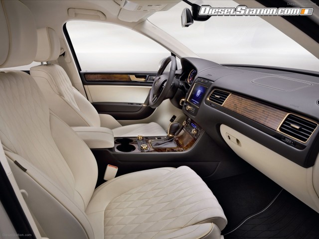 Volkswagen Touareg Gold Edition 2011 Picture #10 Volkswagen Touareg Gold Edition 2011 Picture #10