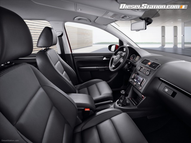 Volkswagen Touran 2011 Picture #14 Volkswagen Touran 2011 Picture #14
