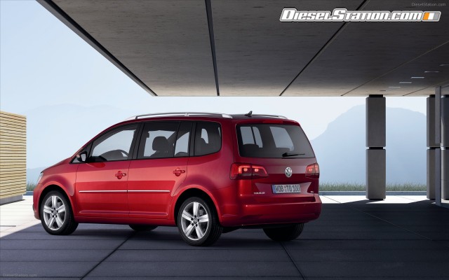 Volkswagen Touran 2011 Widescreen Picture #11 Volkswagen Touran 2011 Widescreen Picture #11