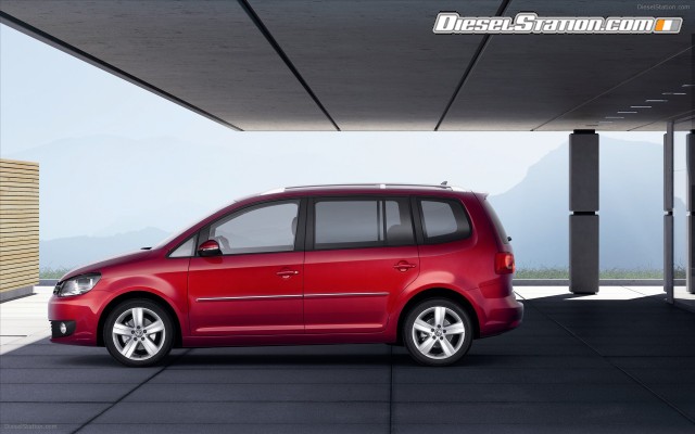 Volkswagen Touran 2011 Widescreen Picture #8 Volkswagen Touran 2011 Widescreen Picture #8