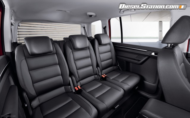 Volkswagen Touran 2011 Widescreen Picture #15 Volkswagen Touran 2011 Widescreen Picture #15
