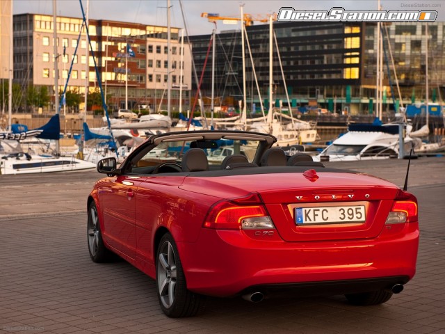Volvo C70 2011 Picture #14 Volvo C70 2011 Picture #14