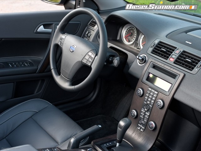 Volvo C70 2012 Picture #33 Volvo C70 2012 Picture #33