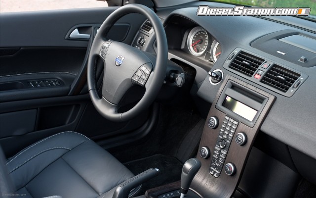 Volvo C70 2012 Widescreen Picture #25 Volvo C70 2012 Widescreen Picture #25