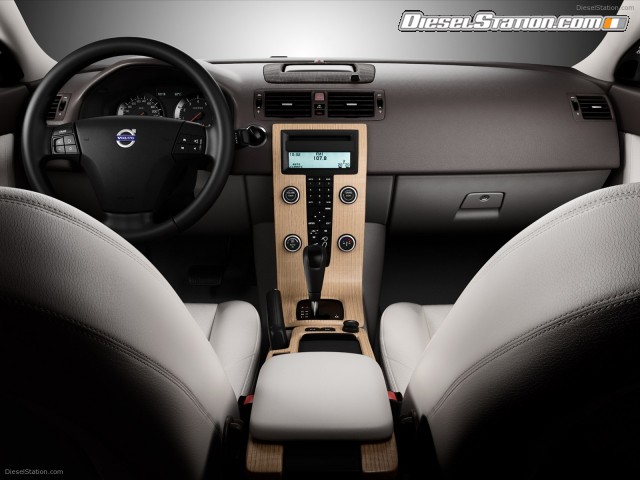 Volvo S40 2011 Picture #10 Volvo S40 2011 Picture #10