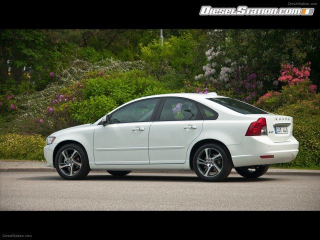 Volvo S40 2012 Picture #29 Volvo S40 2012 Picture #29
