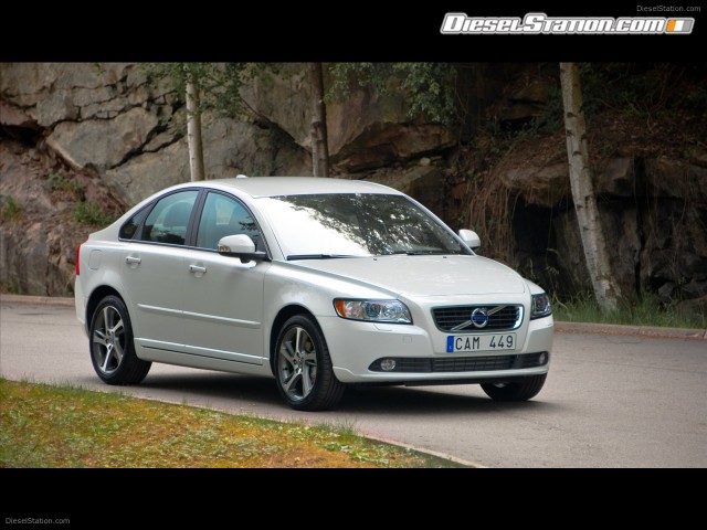 Volvo S40 2012 Picture #4 Volvo S40 2012 Picture #4