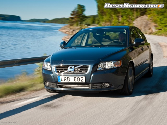 Volvo S40 2012 Picture #16 Volvo S40 2012 Picture #16