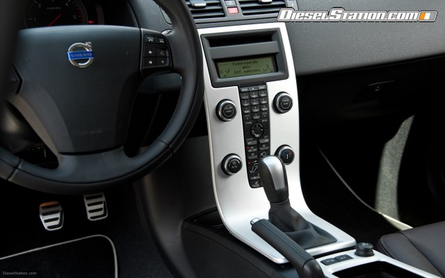 Volvo S40 2012 Widescreen Picture #33 Volvo S40 2012 Widescreen Picture #33