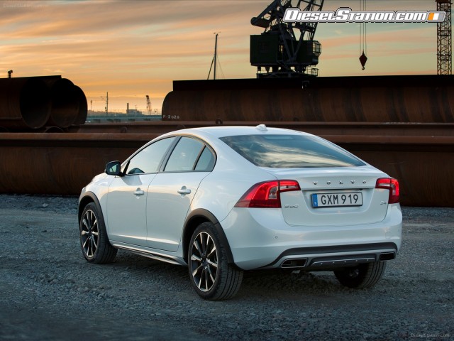 Volvo S60 Cross Country 2016 Picture #2 Volvo S60 Cross Country 2016 Picture #2