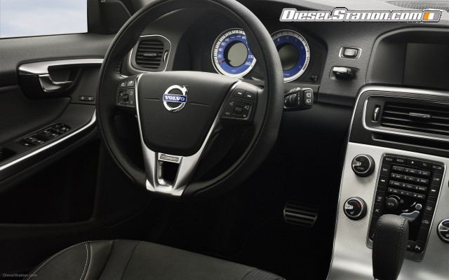 Volvo S60 R Design 2011 Widescreen Picture #4 Volvo S60 R Design 2011 Widescreen Picture #4