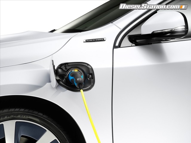 Volvo S60L PPHEV Concept 2014 Picture #8 Volvo S60L PPHEV Concept 2014 Picture #8