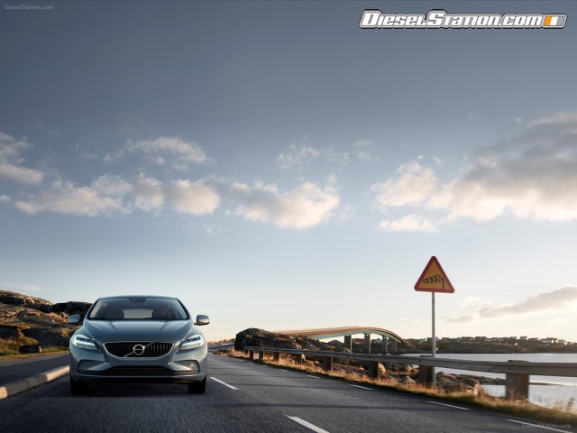 Volvo V40 2017 Picture #10 Volvo V40 2017 Picture #10