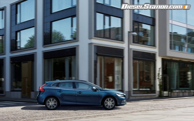 Volvo V40 2017 Widescreen Picture #7 Volvo V40 2017 Widescreen Picture #7
