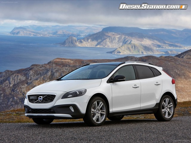 Volvo V40 Cross Country 2014 Picture #1 Volvo V40 Cross Country 2014 Picture #1