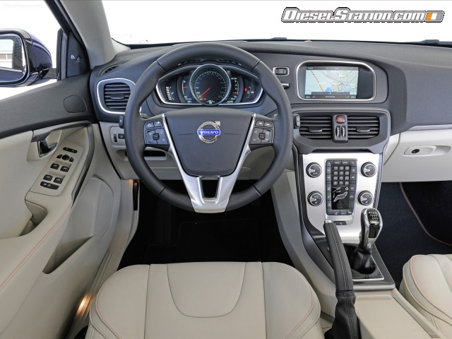 Volvo V40 Cross Country 2014 Picture #19 Volvo V40 Cross Country 2014 Picture #19