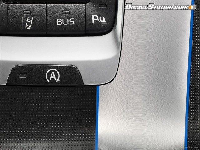 Volvo V40 R Design Picture #23 Volvo V40 R Design Picture #23