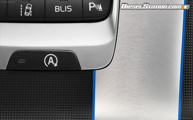 Volvo V40 R Design Widescreen Picture #18 Volvo V40 R Design Widescreen Picture #18