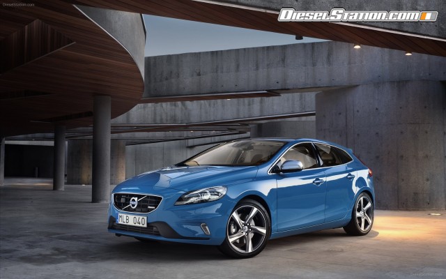 Volvo V40 R Design Widescreen Picture #9 Volvo V40 R Design Widescreen Picture #9