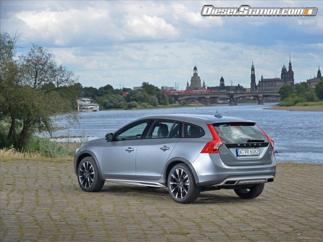 Volvo V60 Cross Country 2016 Picture #7 Volvo V60 Cross Country 2016 Picture #7