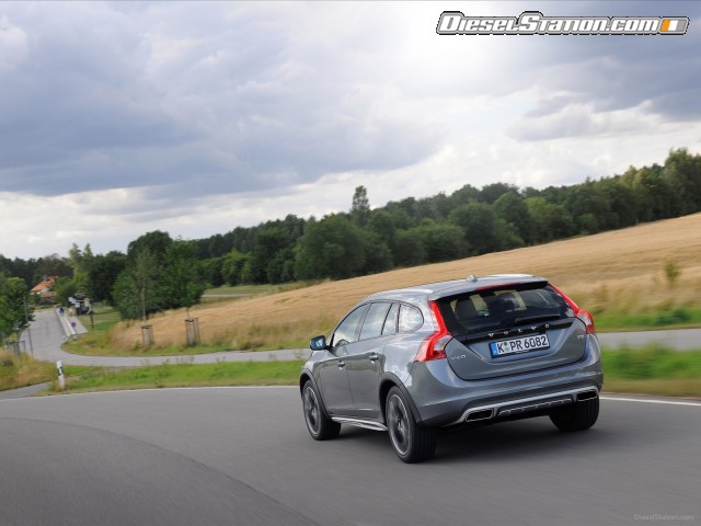 Volvo V60 Cross Country 2016 Picture #18 Volvo V60 Cross Country 2016 Picture #18