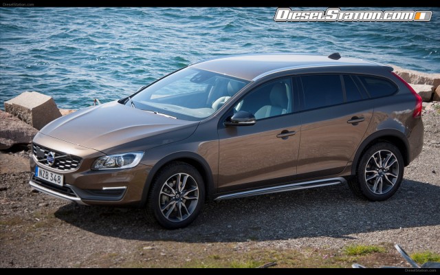 Volvo V60 Cross Country 2016 Widescreen Picture #0 Volvo V60 Cross Country 2016 Widescreen Picture #0