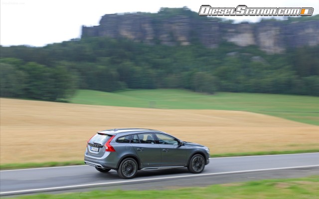 Volvo V60 Cross Country 2016 Widescreen Picture #43 Volvo V60 Cross Country 2016 Widescreen Picture #43