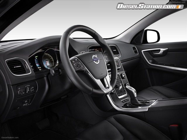Volvo V60 Plug in Hybrid 2013 Picture #17 Volvo V60 Plug in Hybrid 2013 Picture #17