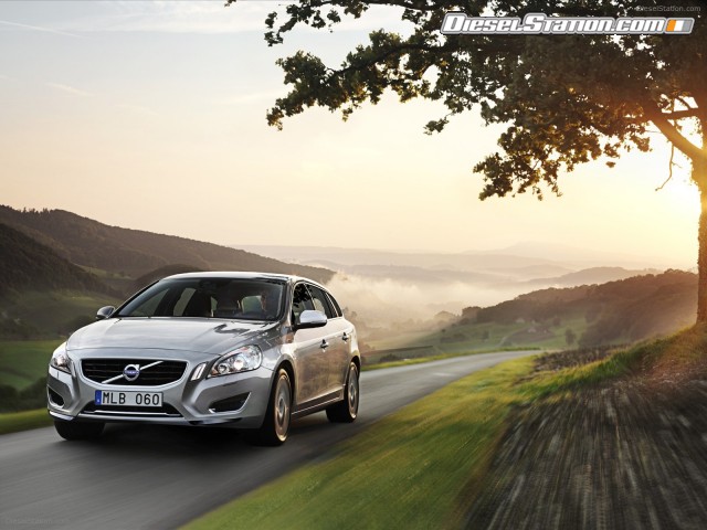 Volvo V60 Plug in Hybrid 2013 Picture #9 Volvo V60 Plug in Hybrid 2013 Picture #9