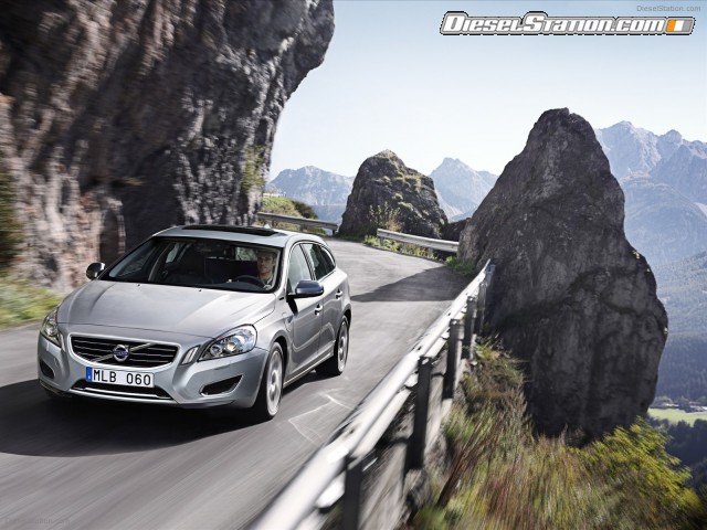 Volvo V60 Plug in Hybrid 2013 Picture #16 Volvo V60 Plug in Hybrid 2013 Picture #16