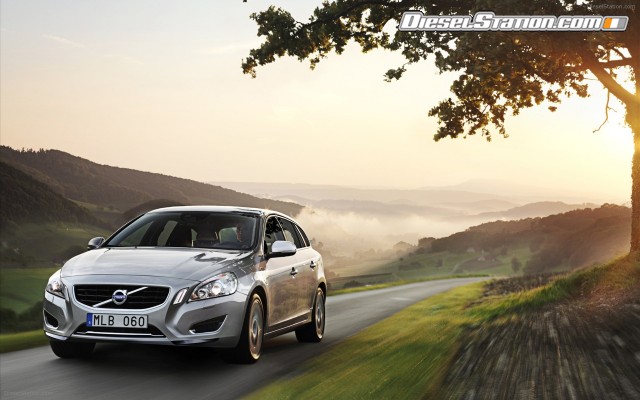 Volvo V60 Plug in Hybrid 2013 Widescreen Picture #14 Volvo V60 Plug in Hybrid 2013 Widescreen Picture #14