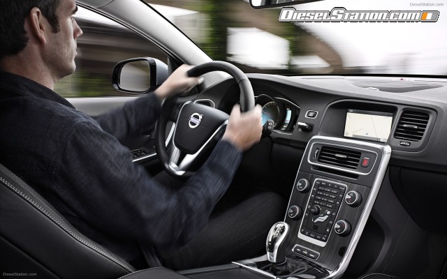 Volvo V60 Plug in Hybrid 2013 Widescreen Picture #18 Volvo V60 Plug in Hybrid 2013 Widescreen Picture #18