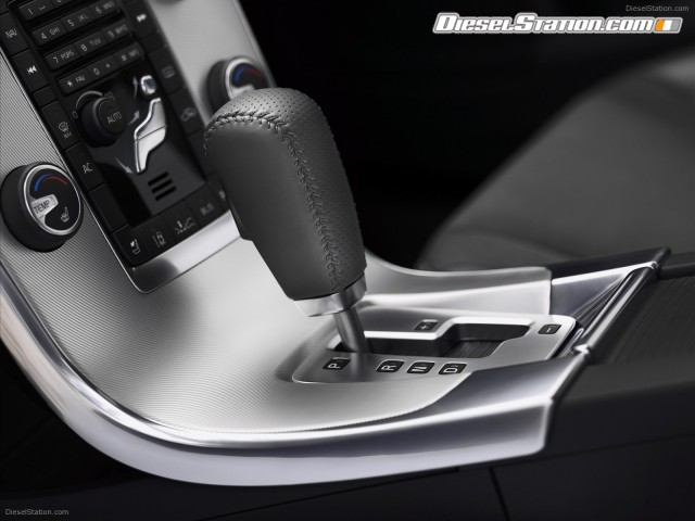 Volvo V60 R Design 2011 Picture #12 Volvo V60 R Design 2011 Picture #12