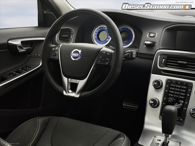Volvo V60 R Design 2011 Picture #8 Volvo V60 R Design 2011 Picture #8