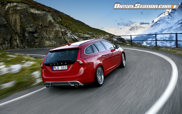 Volvo V60 R Design 2011 Widescreen Picture #14 Volvo V60 R Design 2011 Widescreen Picture #14