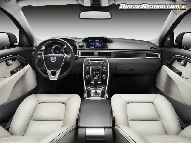 Volvo XC70 2012 Picture #1 Volvo XC70 2012 Picture #1