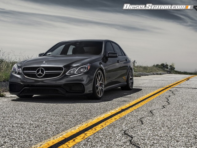 Vorsteiner Mercedes Benz E63 AMG 2014 Picture #15 Vorsteiner Mercedes Benz E63 AMG 2014 Picture #15