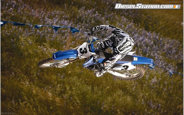 Yamaha 2009 YZ450F Widescreen Picture #7 Yamaha 2009 YZ450F Widescreen Picture #7
